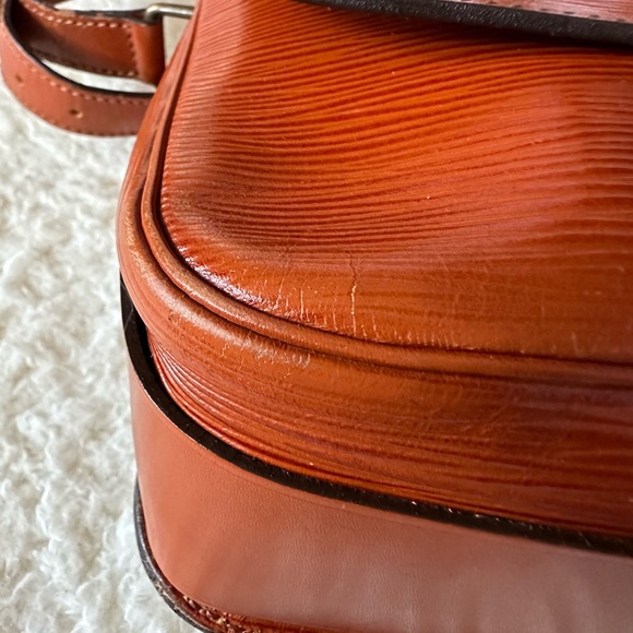 Louis Vuitton Epi Leather Cartouchiere Crossbody - Picture 11 of 15